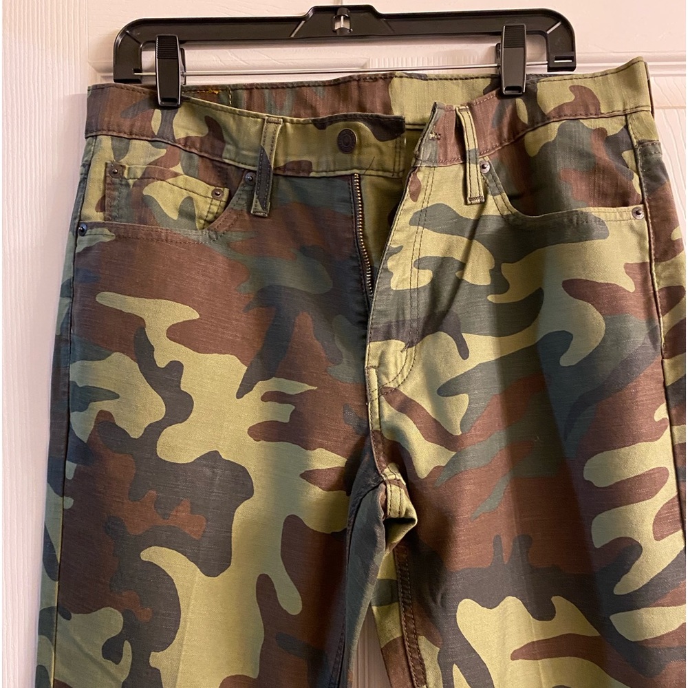 Men’s Levi’s 541 Military Camouflage Jeans Size 33x32